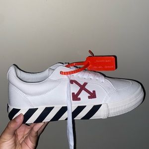 OFF-WHITE Vulc Sneakers ‘White Violet’